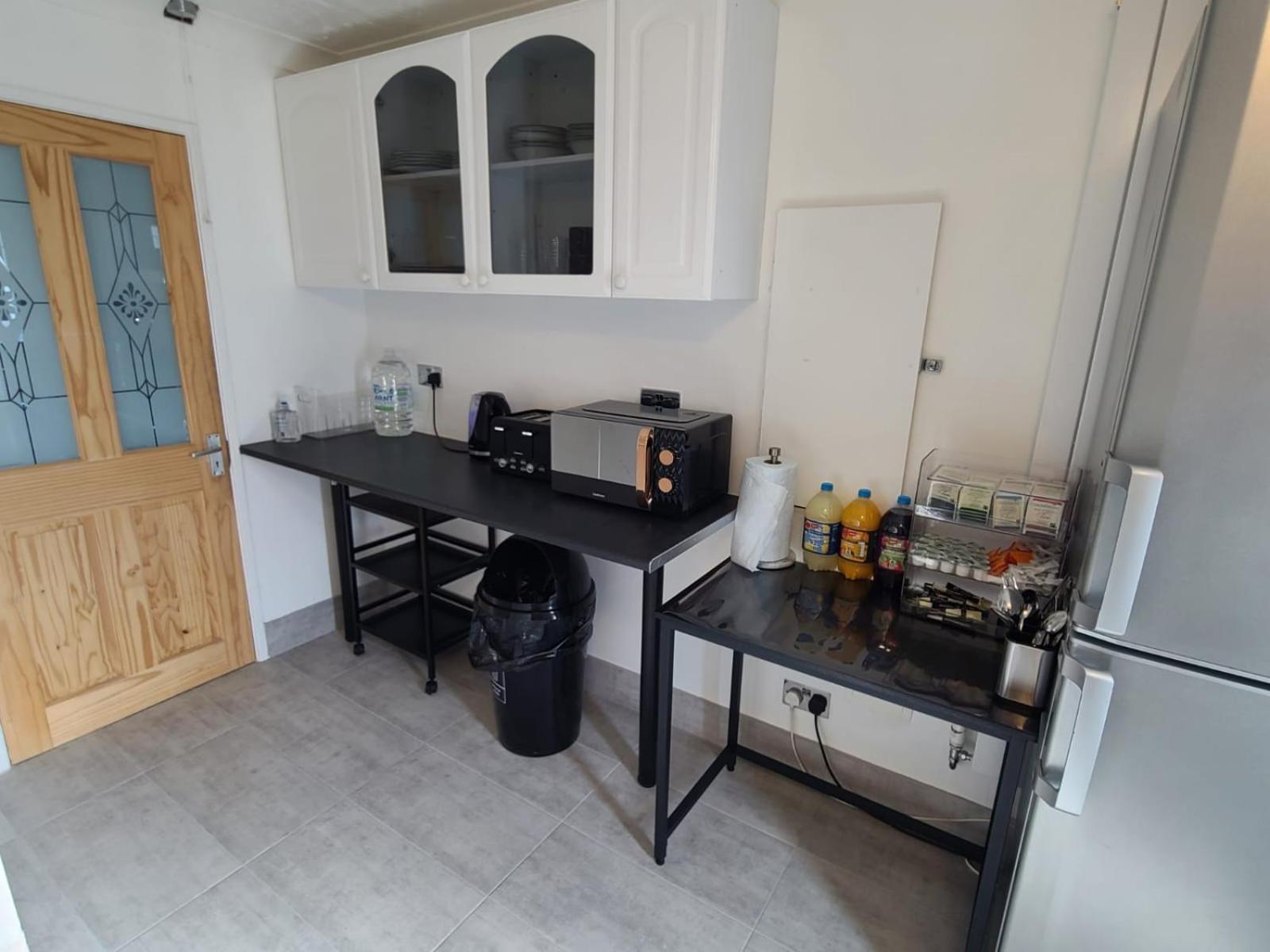 Gatwick Single Ifield
