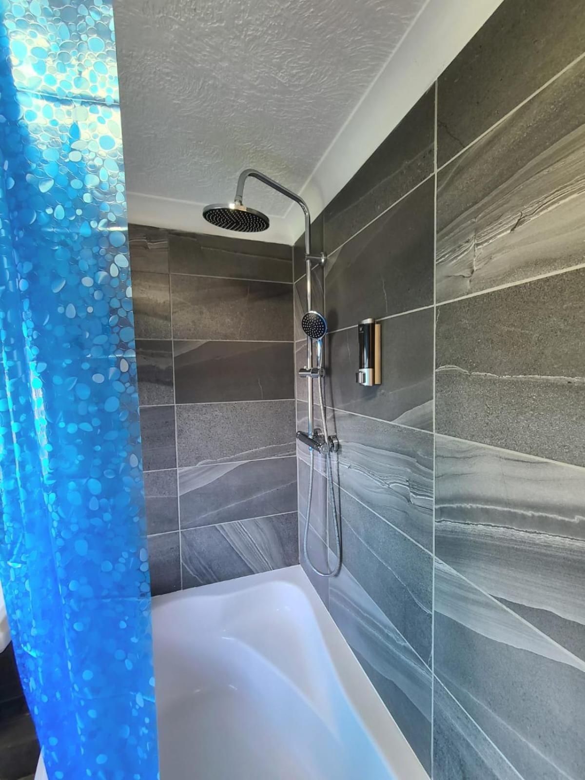 Gatwick Single Homestay