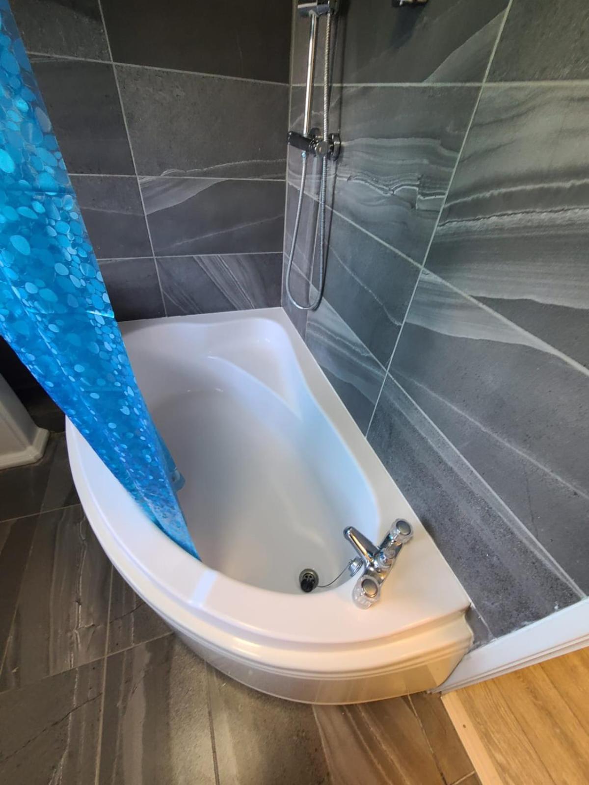Homestay Gatwick Single